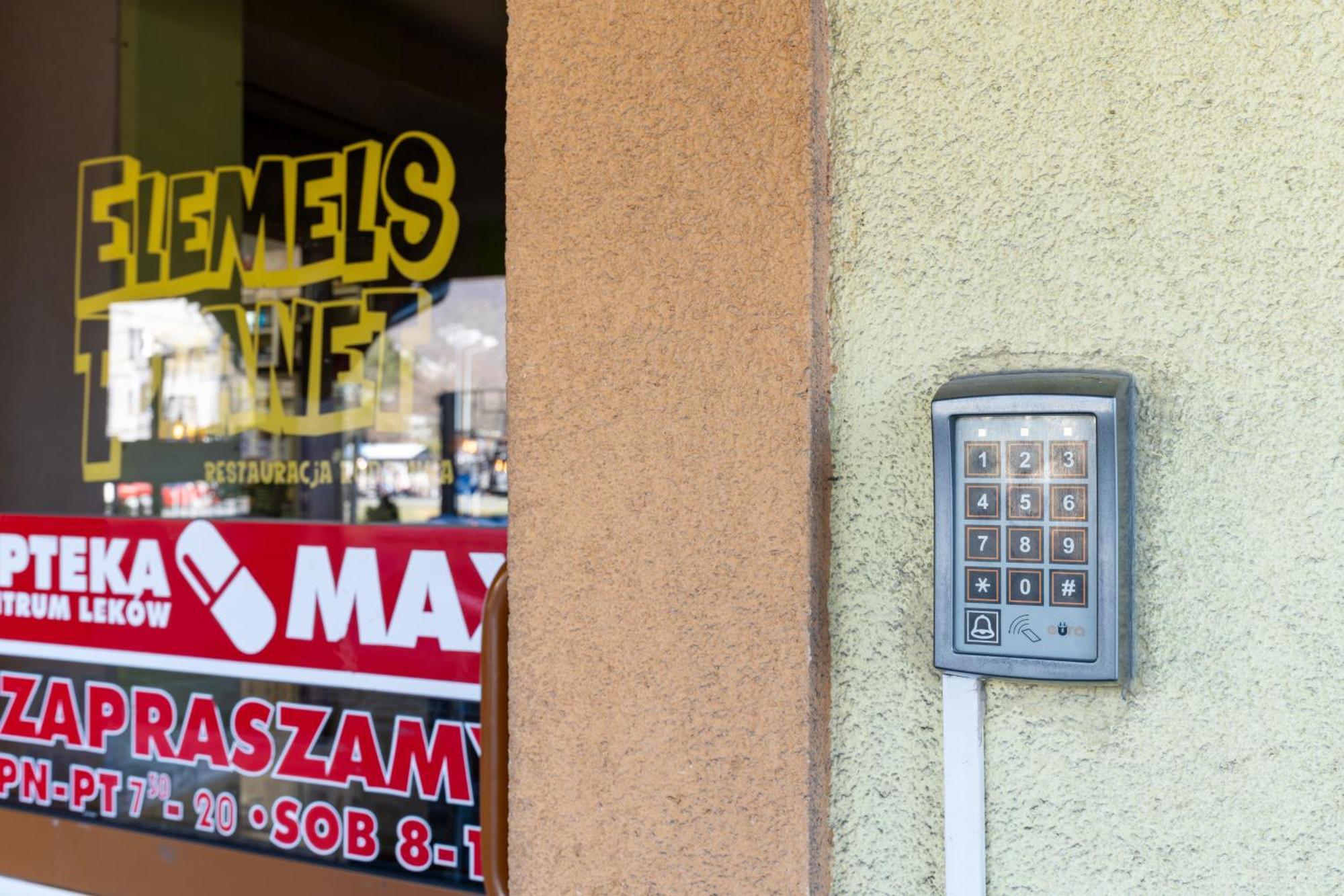 Elemels Planet Acomodação com café da manhã Ustroń Exterior foto